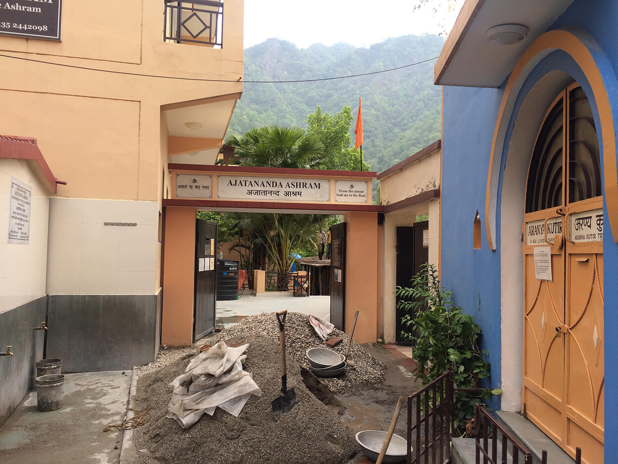 accounting-app-ashram-build-up-the-temple