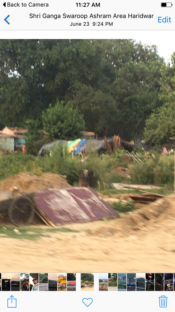 The road to “Ashram Area”